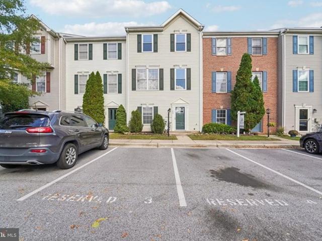 Townhouse for sale in Gambrills, Maryland