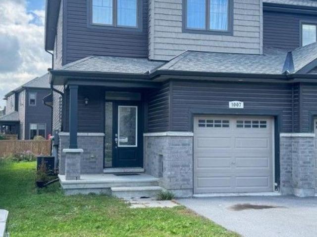 Townhouse for rent in Mulhurst Bay, Ontario