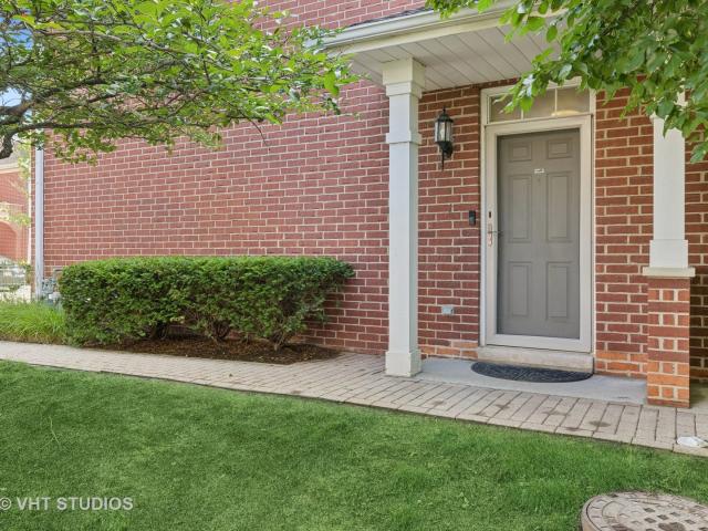 Townhouse for sale in Northbrook