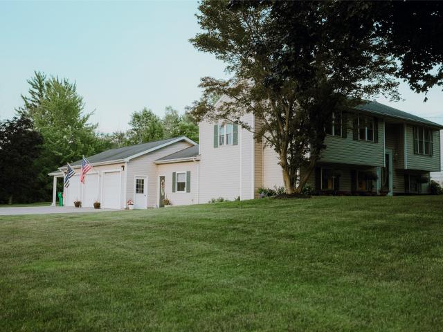 House for sale in Harborcreek, Pennsylvania