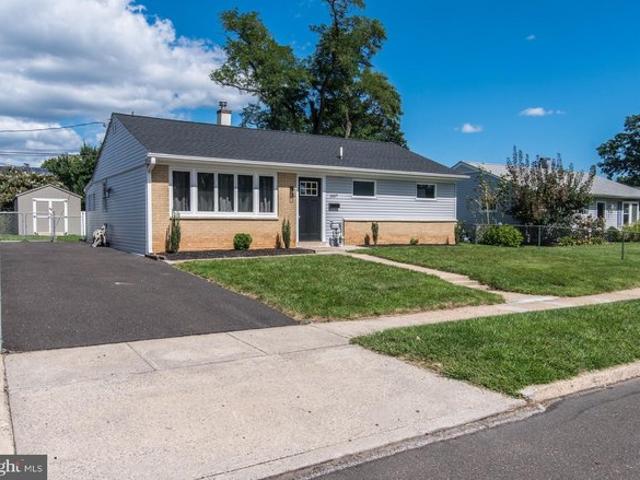 House for sale in Croydon, Bristol Township