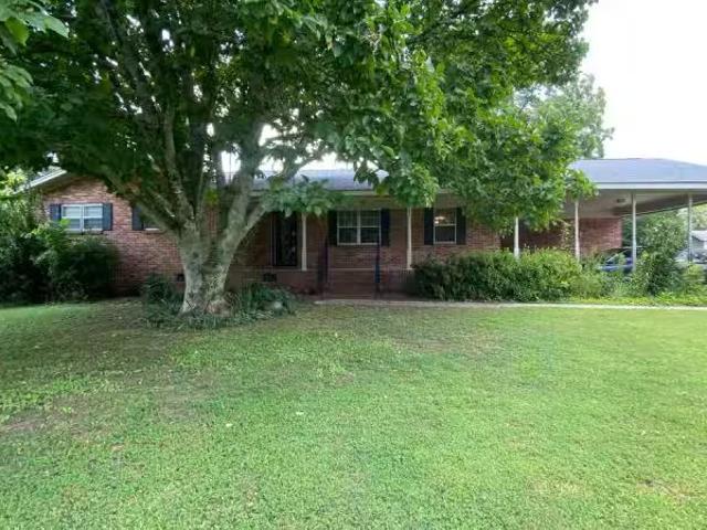 House for rent in Albertville