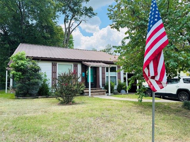 House for sale in Wood, Texas