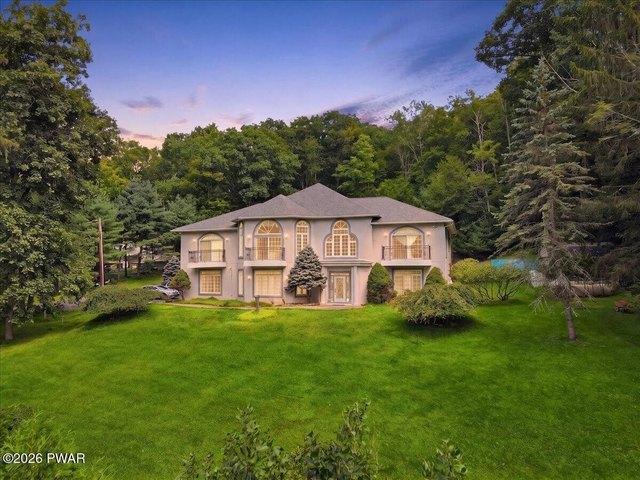 House for sale in Lake Ariel, Pennsylvania