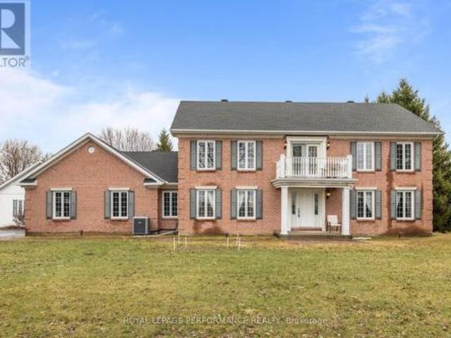House for sale in Russell, Ontario