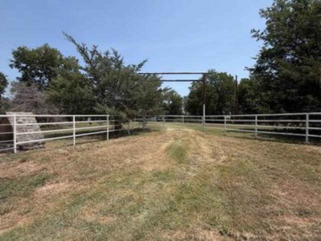 Land for sale in Navarro, Texas