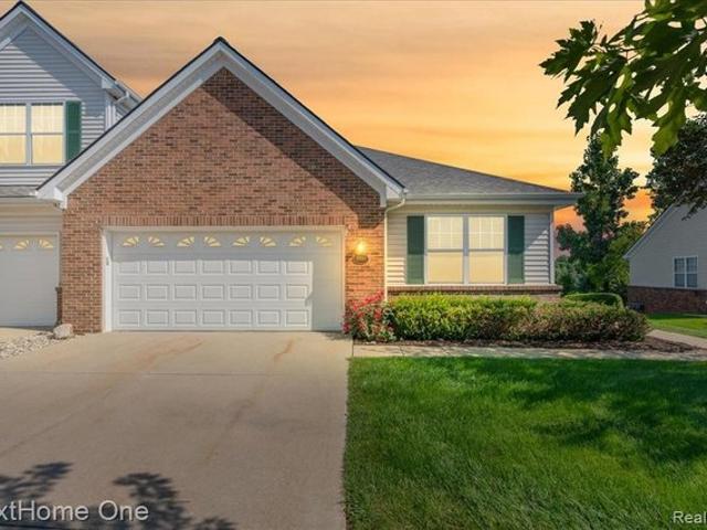 Condo for sale in Hartland, Michigan