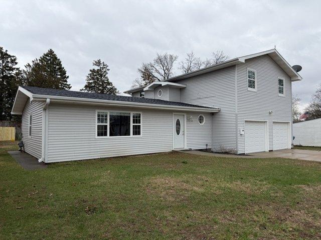 House for sale in Camanche, Iowa