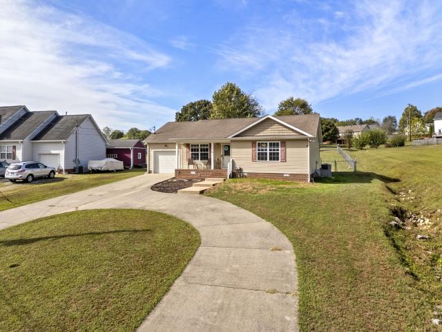 House for sale in White Bluff, Middle Tennessee