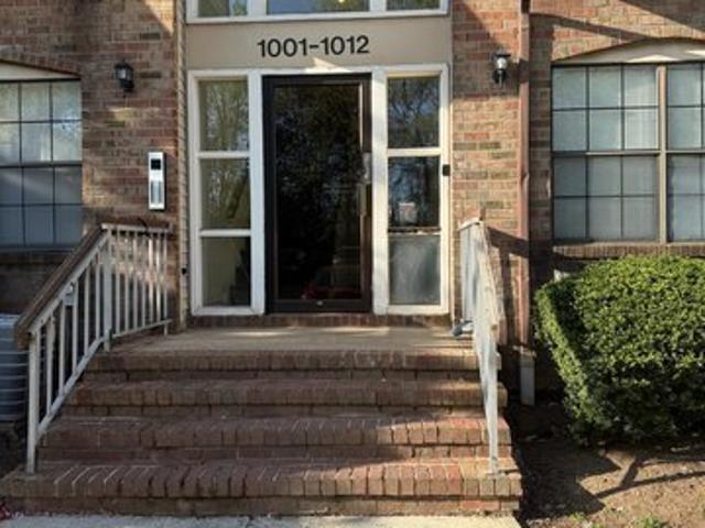 Condo for sale in Perth Amboy, New Jersey