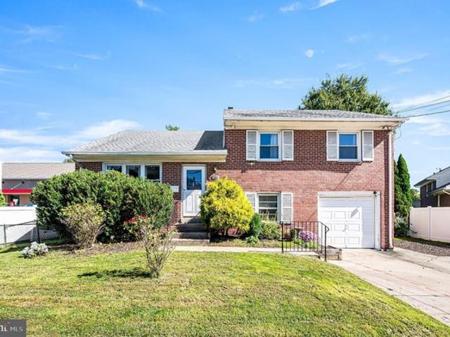 House for sale in Morton, Delaware County