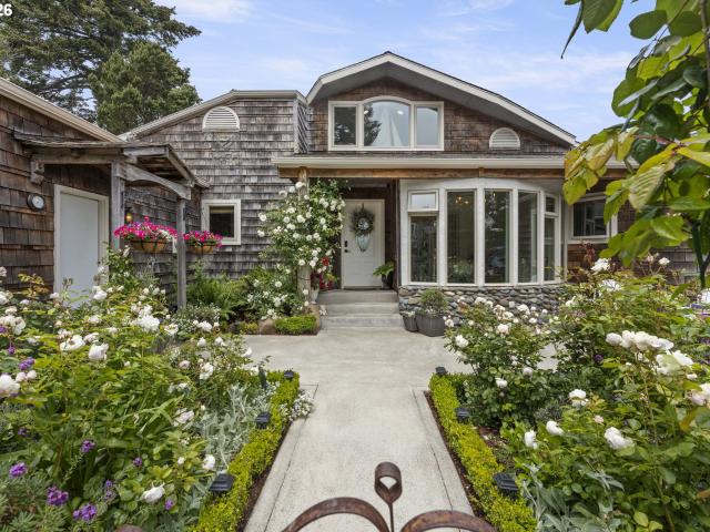 House for sale in Oregonia