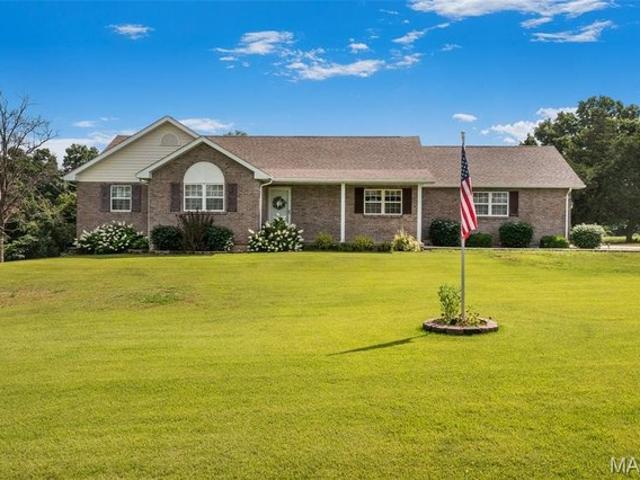 House for sale in Fredericktown, Missouri