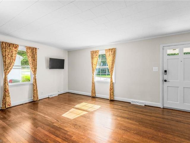 House for sale in Pfafftown, North Carolina
