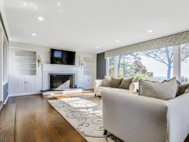 House for sale in Mountainside, New Jersey