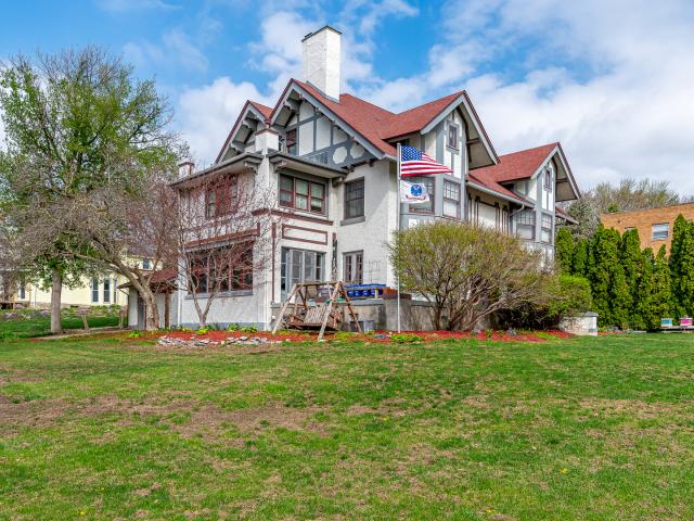 House for sale in Davenport, Iowa