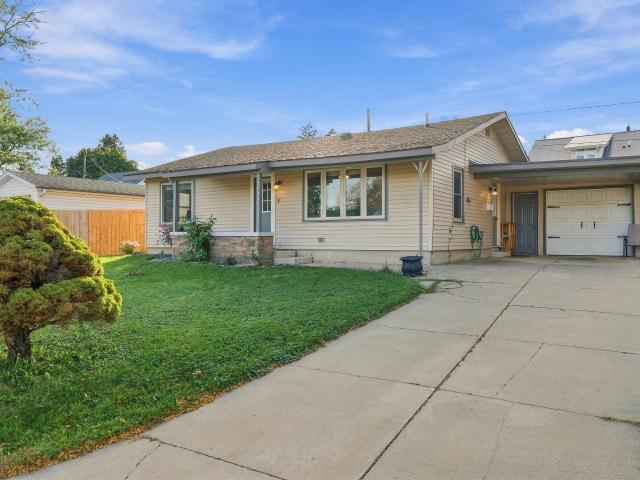 House for sale in Dodgeville, Iowa County