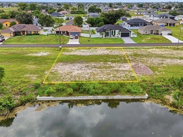 Land for sale in Cape Coral, Florida
