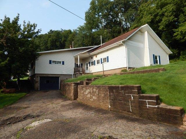 House for sale in Saint Marys, West Virginia