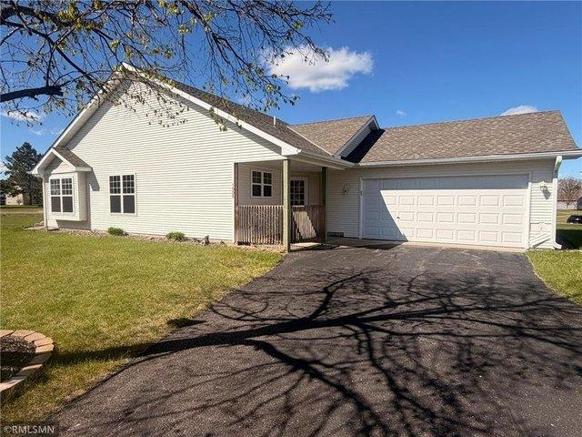 Townhouse for sale in Isanti, Minnesota