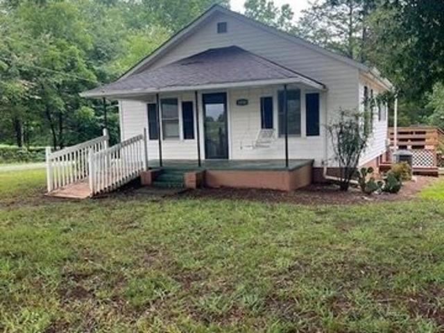 House for sale in Yadkinville, North Carolina