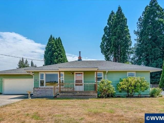 House for sale in Oregonia