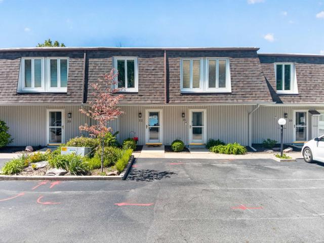 Condo for sale in Syracuse, Indiana