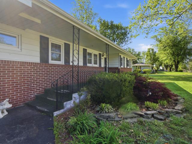 House for sale in Monett, Missouri