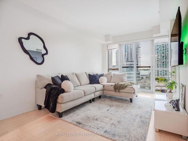 Condo for sale in Woburn, Ontario