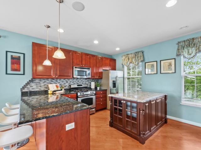 Townhouse for sale in Elgin, Illinois