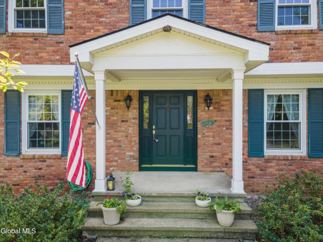 House for sale in New York