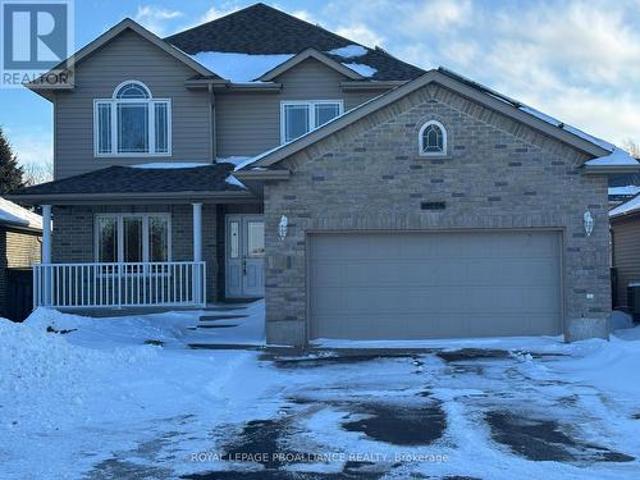 House for sale in Brockville, Ontario