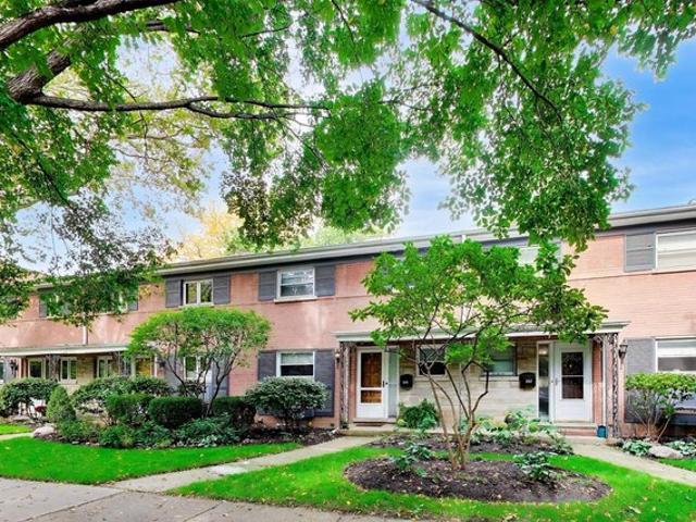 Townhouse for sale in Evanston, Cook County
