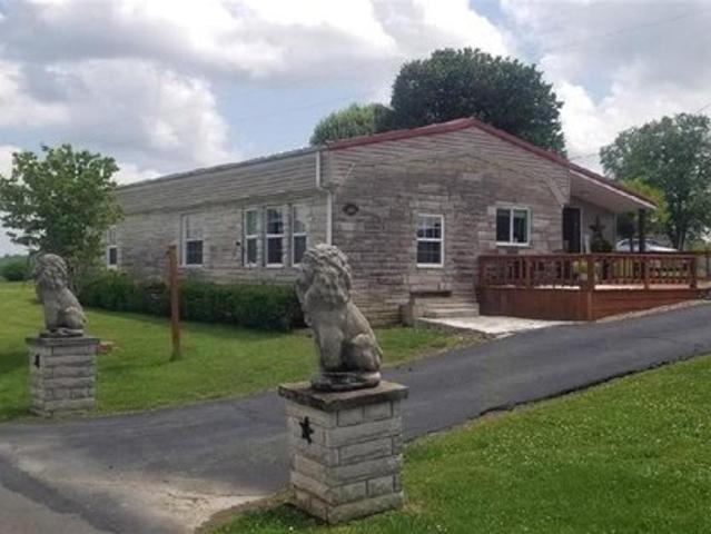 House for sale in Fountain Run, Kentucky