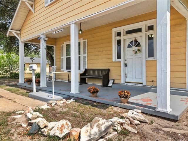 House for sale in Sinton House for sale in Sinton