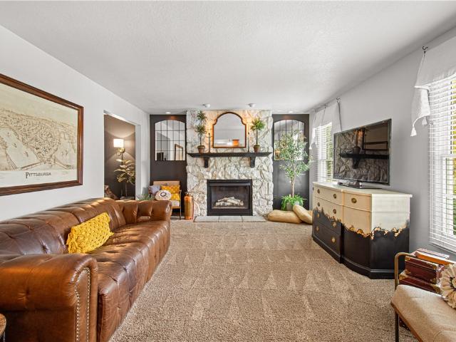 House for sale in Muse, Cecil Township