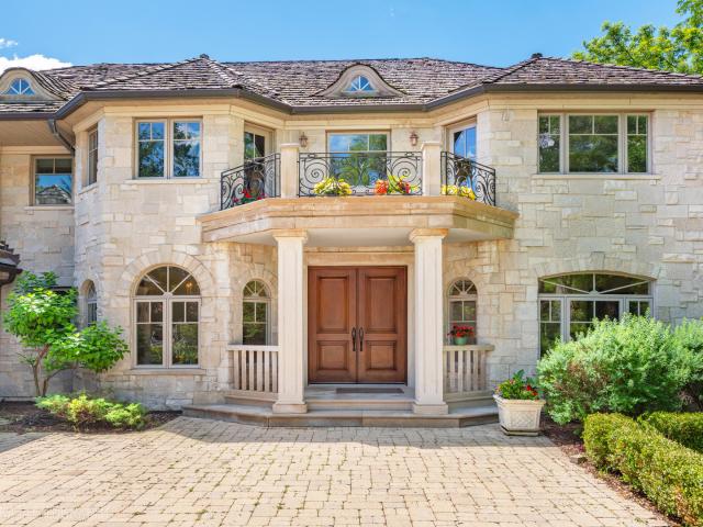 House for sale in Glenview, Illinois