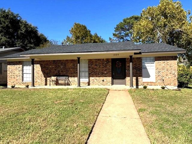 House for sale in Brenham, Texas