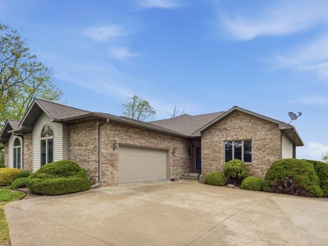 House for sale in Whiteside, Illinois