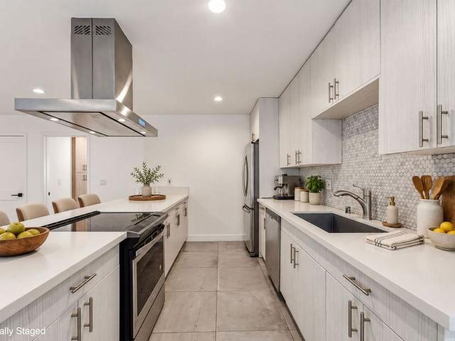Apartment for rent in West Hollywood, California