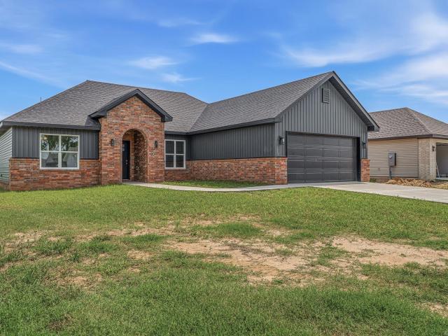House for sale in Ark