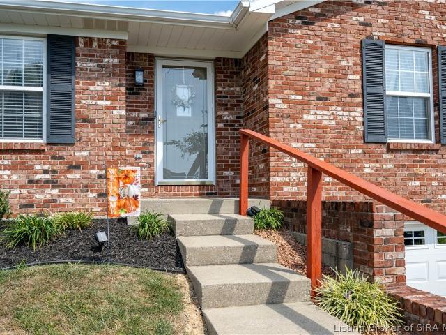 House for sale in Jeffersonville, Indiana