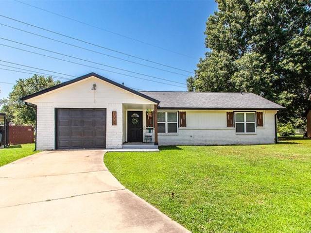 House for sale in Rogers, Oklahoma