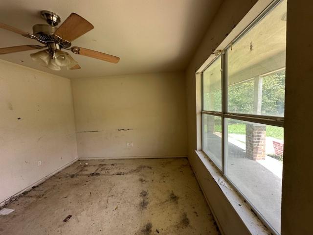 House for sale in Clarksville, Texas