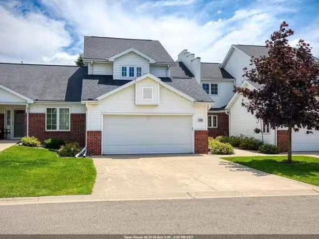 Condo for sale in Appleton