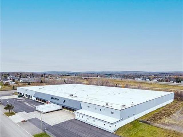 Commercial for rent in Westmorland, New Brunswick