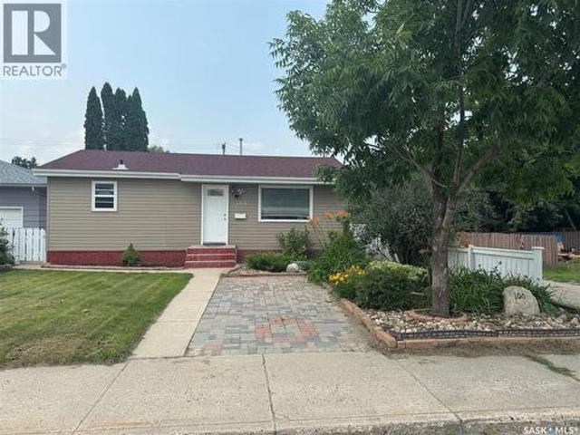House for sale in Saskatoon, Saskatchewan