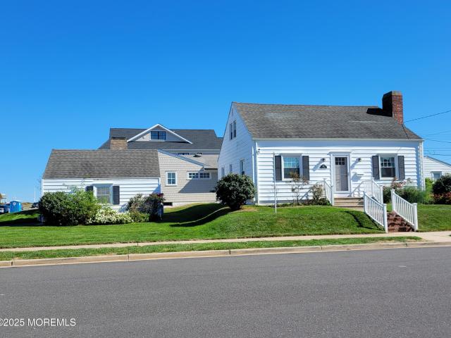 House for sale in Monmouth, New Jersey