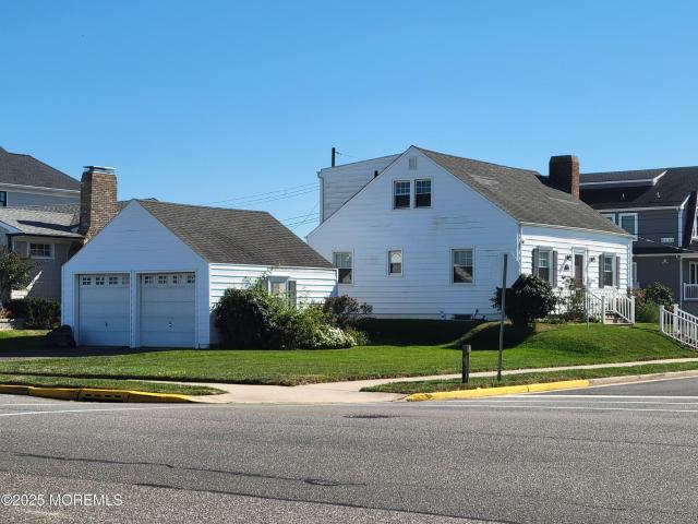 House for sale in Monmouth, New Jersey