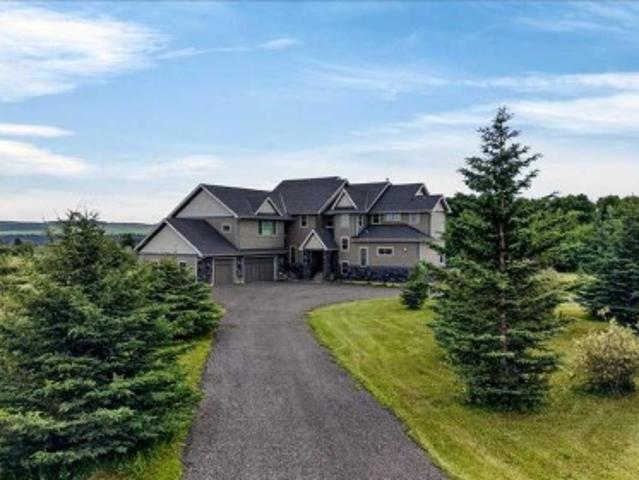 House for sale in Alberta